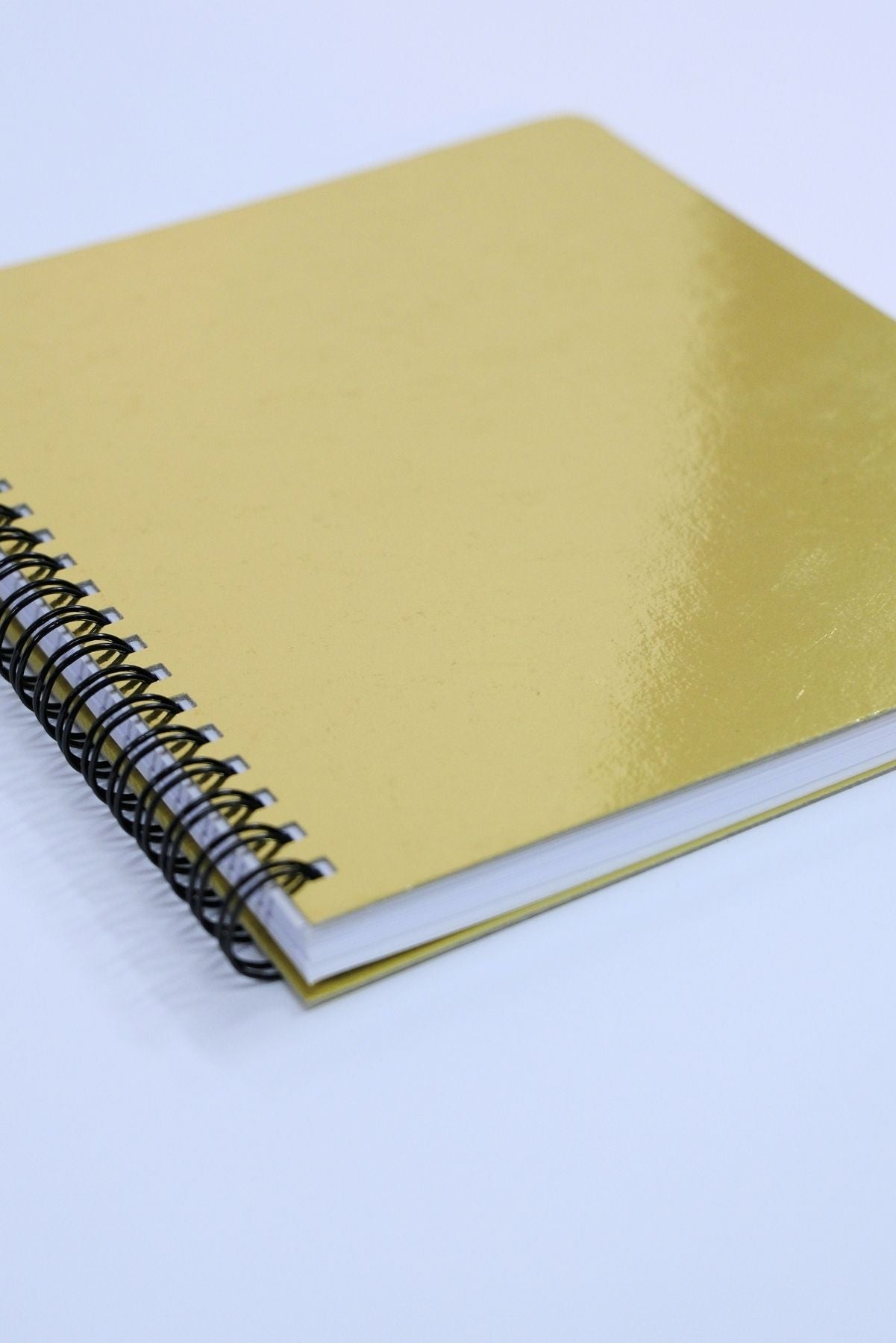 Gold Altın Noktalı İnce Kapak Notebook