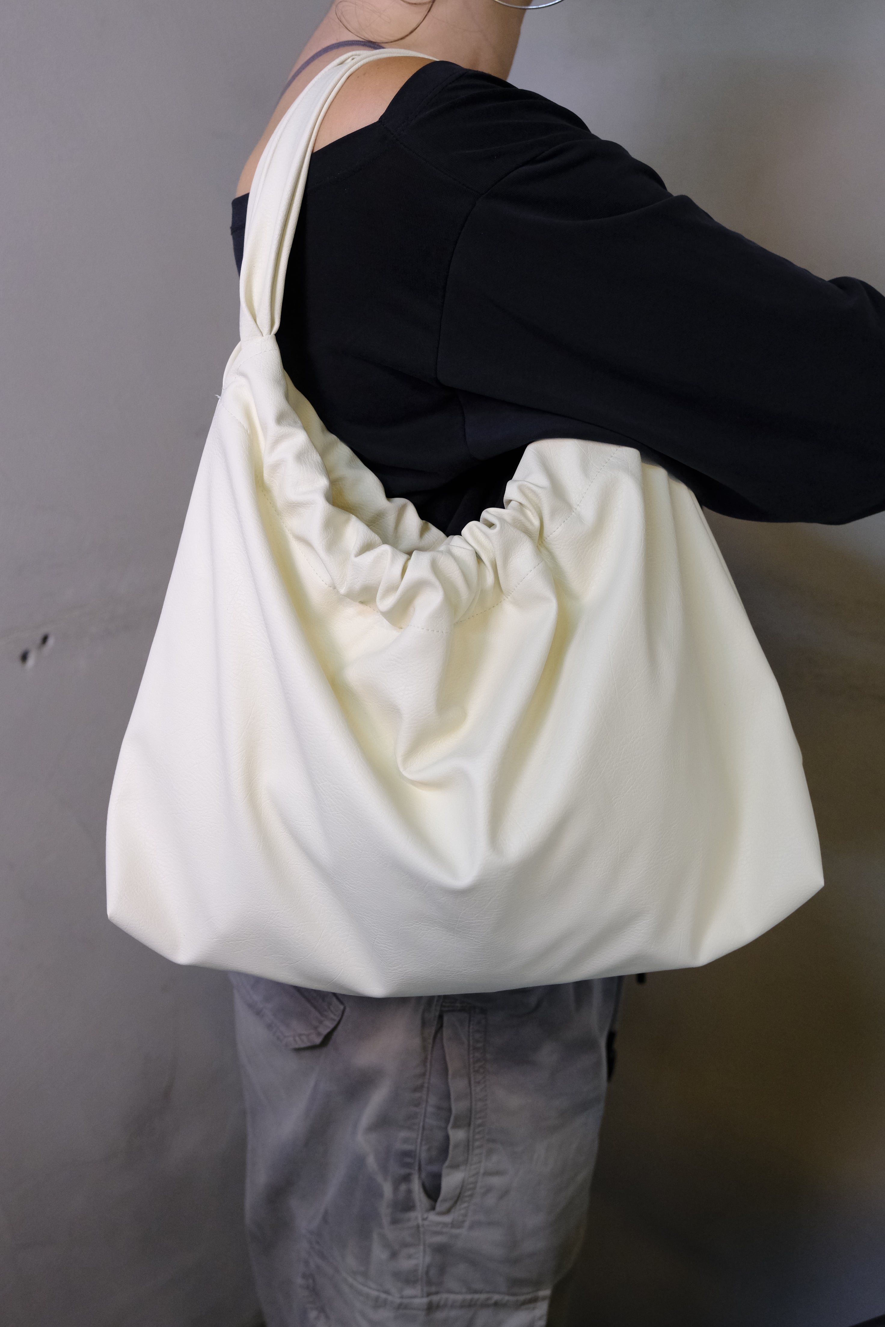Rebekka Off-white